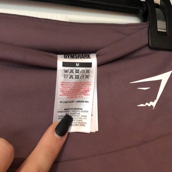 Purple gymshark workout leggings - Picture 3 of 4